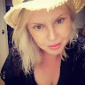 Meet your Posher, Leeanne